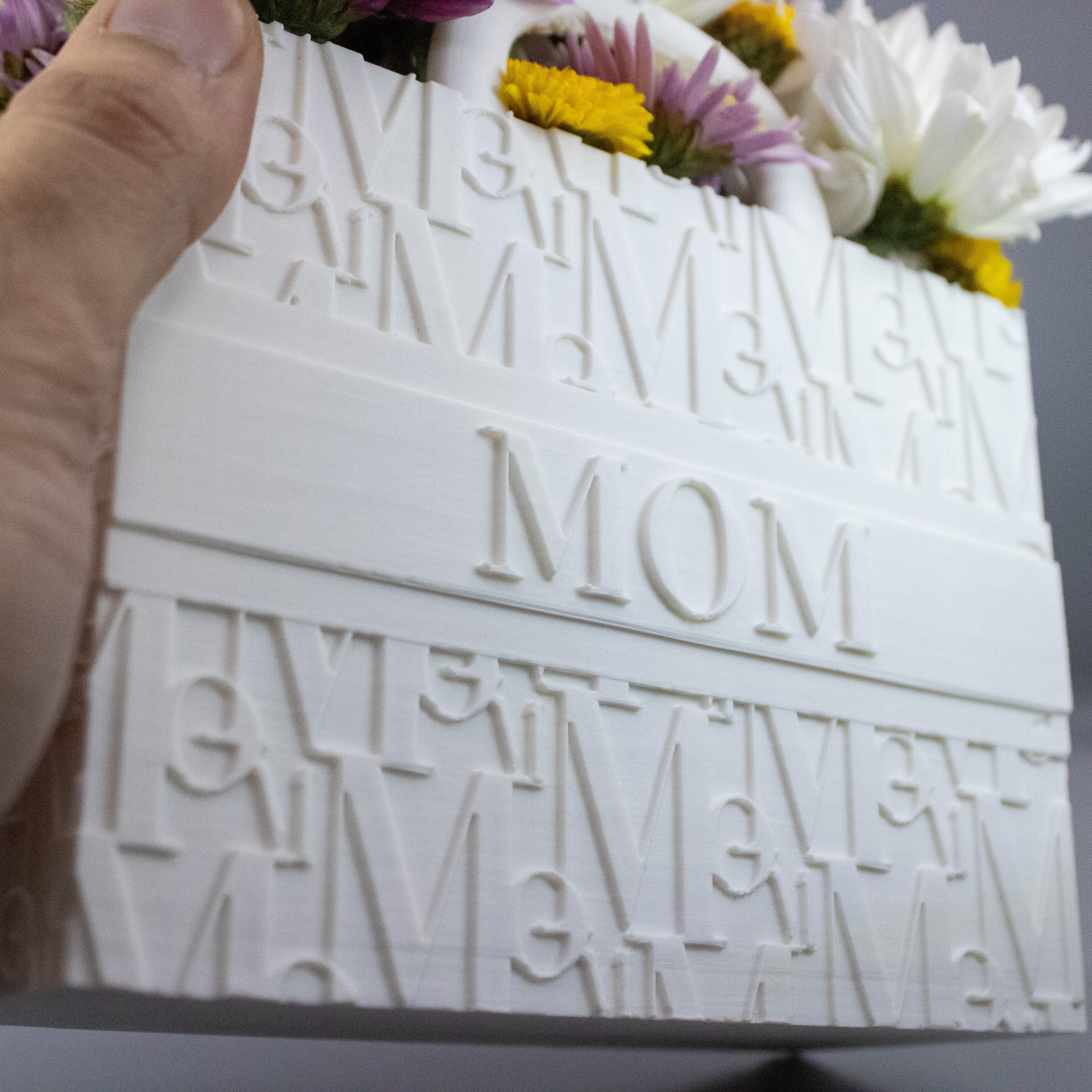 Mom Tote Bag Vase for Blooming Bouquets - Flower Vase - Flower Pot Home Decoration- 3D Printed- Handbags for flowers- Mom Gift