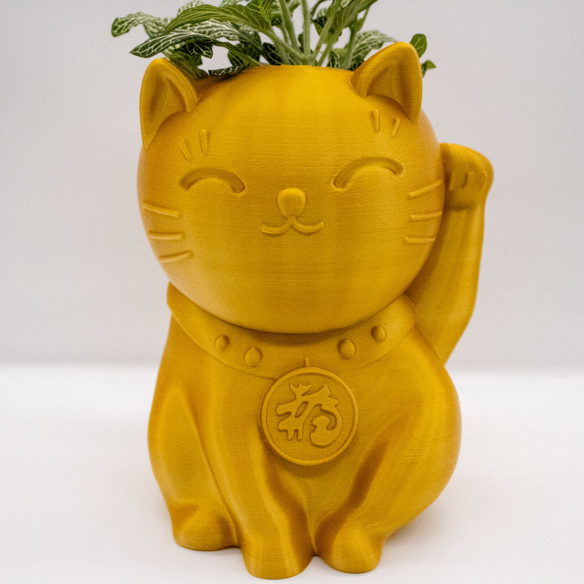 Lucky Cat Indoor Planter Pot - Maneki Neko For Protection From Evil Handmade plant pot | Housewarming Gift | Modern Planter| Small Plant Pot