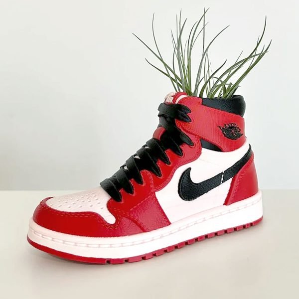 sneakers air high planter pot